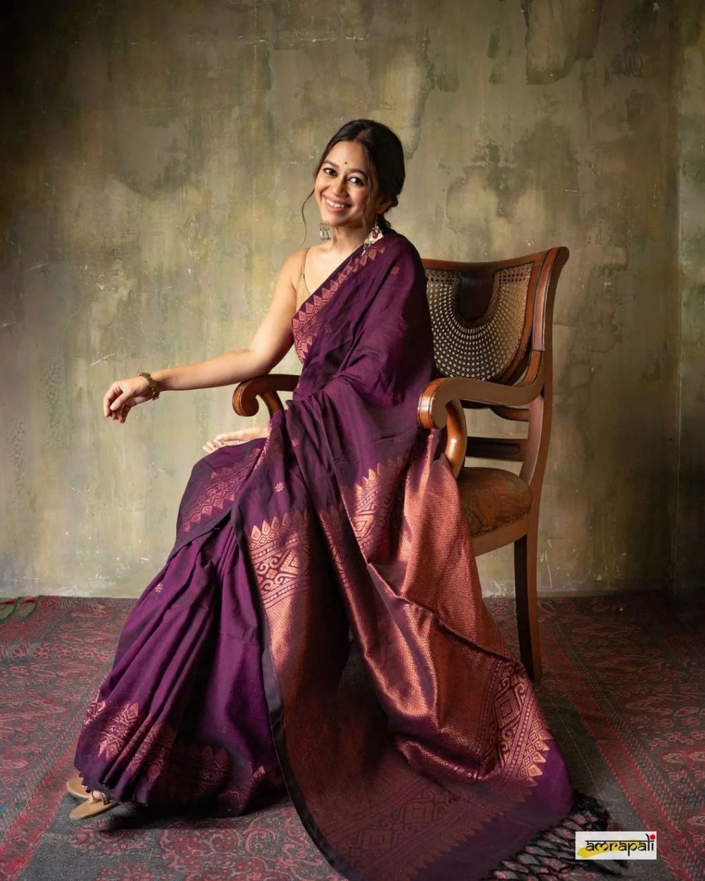 Luxuriant Purple Soft Silk Saree With Snappy Blouse Piece