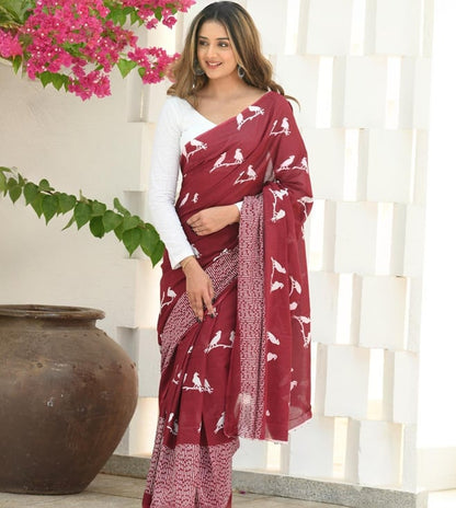 Imaginative Red Cotton Silk Saree With Aplomb Blouse Piece
