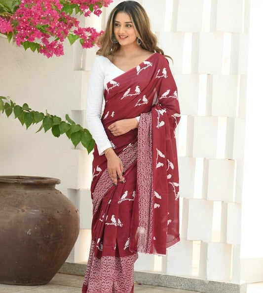 Imaginative Red Cotton Silk Saree With Aplomb Blouse Piece