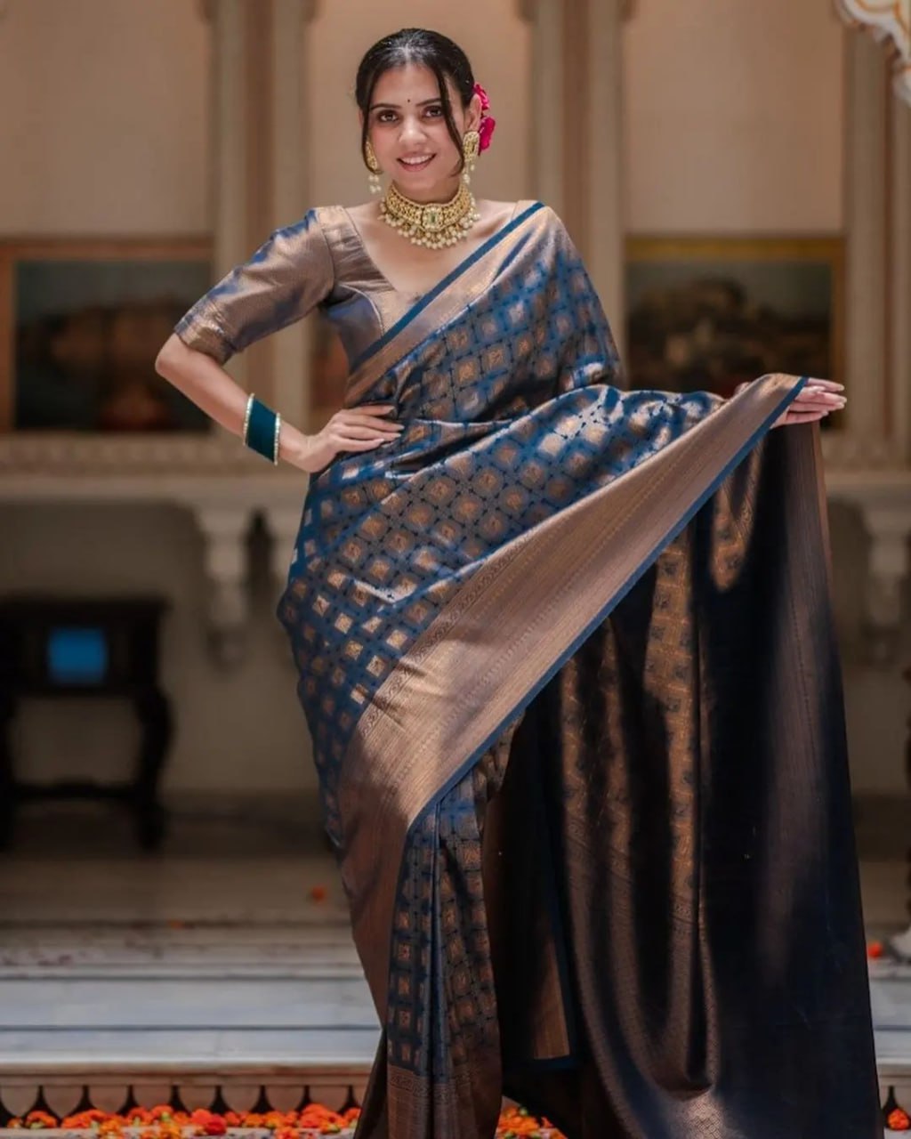 Desuetude Rama Soft Silk Saree With Bewitching Blouse Piece