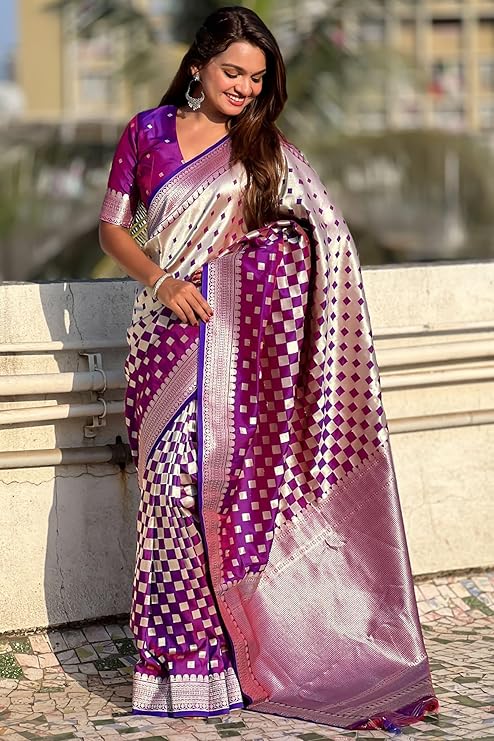 Sonorous Dark Pink Printed Mul Cotton Saree With Verdant Blouse Piece
