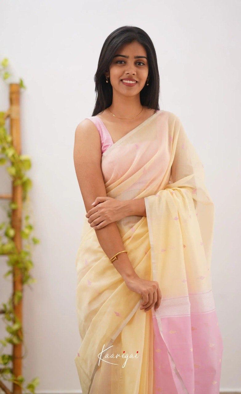 Supernal Peach Soft Banarasi Silk Saree With Fragrant Blouse Piece