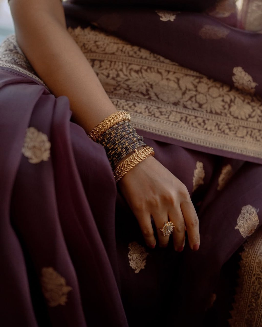 Blooming Maroon Soft Silk Saree With Vivacious Blouse Piece