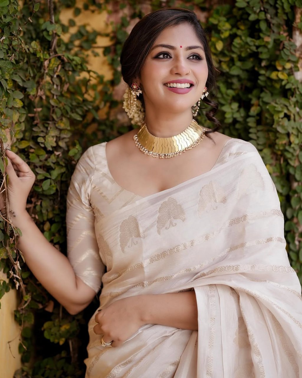 An Insanely Baby Pink Soft Silk Saree with Fairytale Blouse Piece