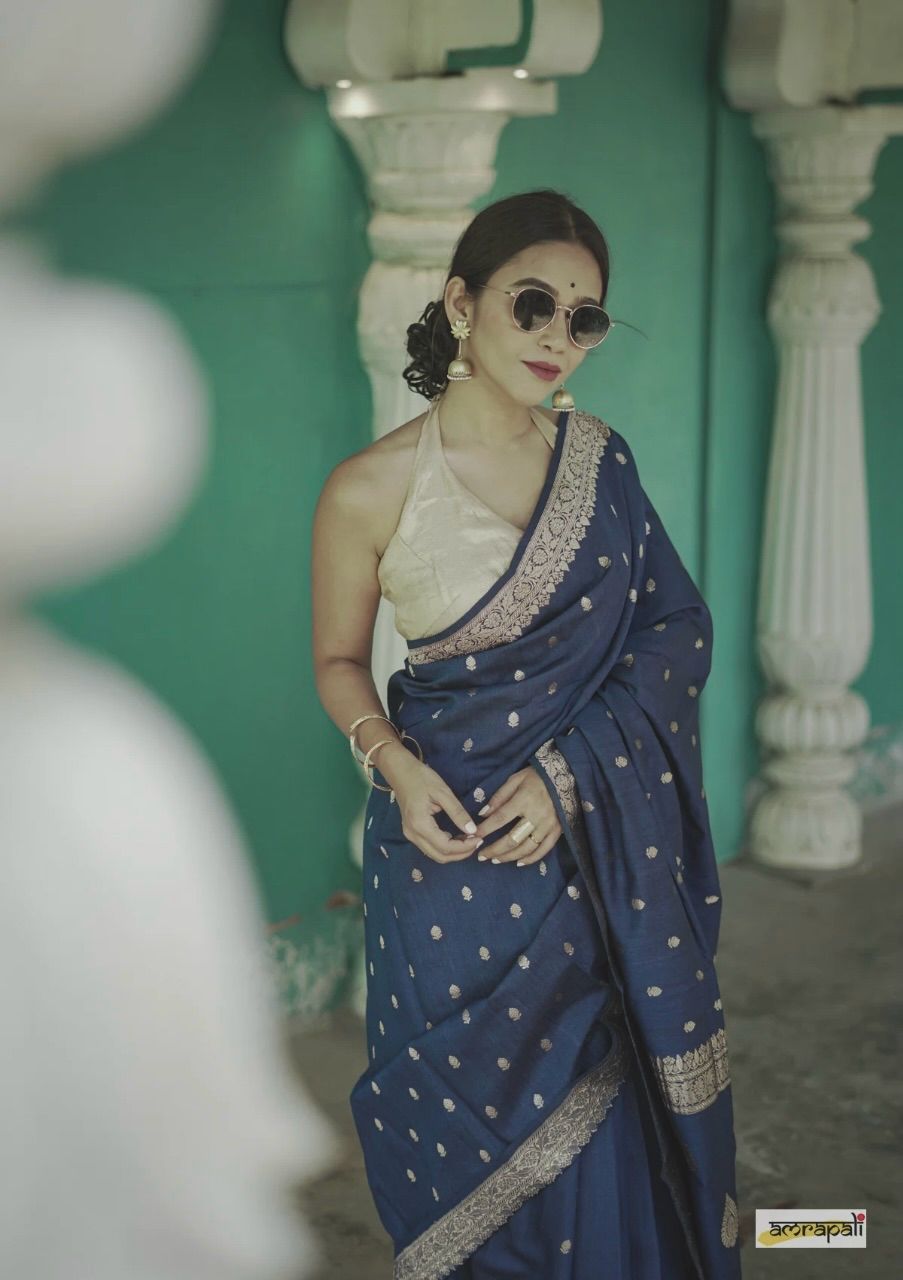 Inspiring Blue Soft Silk Saree With Entrancing Blouse Piece