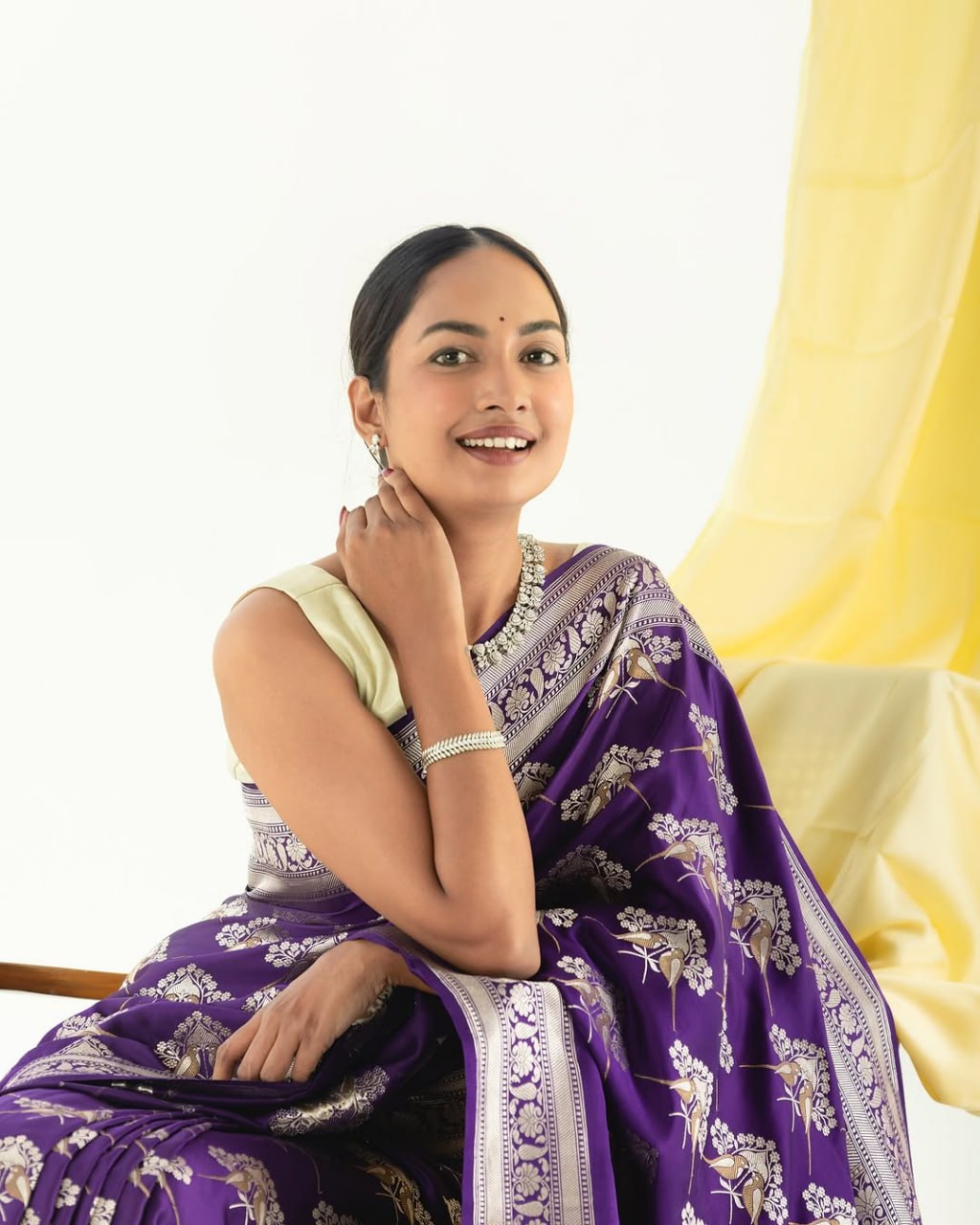 Skinny Blue Soft Silk Saree With Designer Blouse Piece
