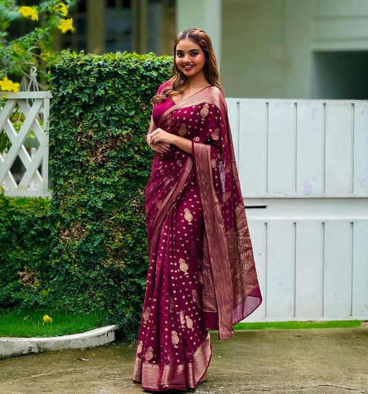 Resplendent Purple Soft Banarasi Silk Saree With Felicitous Blouse Piece