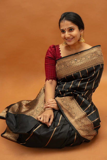 Incredible Green Cotton Silk Saree With Fantabulous Blouse Piece