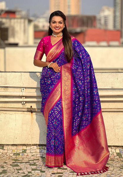 Alluring Purple Paithani Silk Saree With Sonorous Blouse Piece