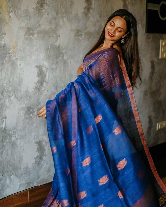 Inspiring Blue Soft Silk Saree With Entrancing Blouse Piece