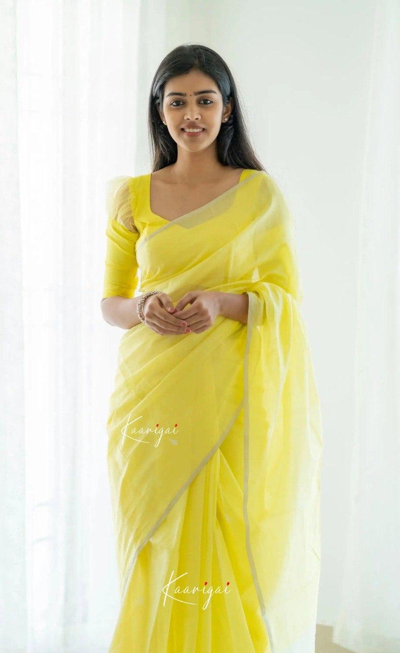 Ethnic Yellow Paithani Silk Saree With Breathtaking Blouse Piece