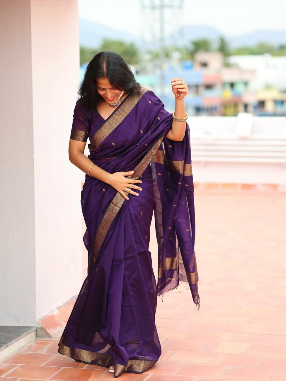 Blissful Purple Kanjivaram Silk Saree With Chatoyant Blouse Piece