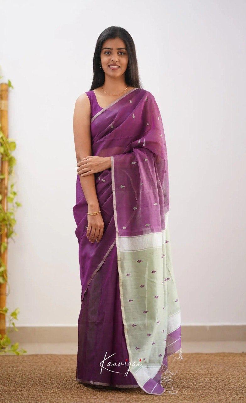 Tempting Purple Kanjivaram Silk Saree With Snappy Blouse Piece