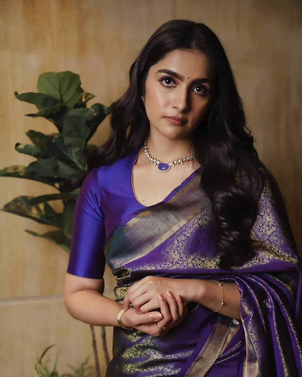 Felicitous Navy Blue Soft Silk Saree With Pretty Blouse Piece