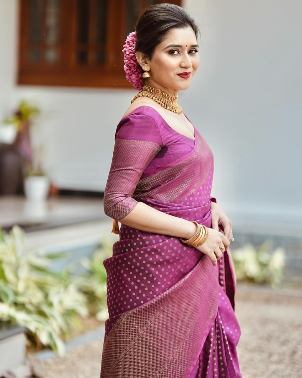 Stylish Pink Soft Silk Saree With Unique Pink Blouse Piece