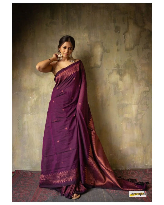 Luxuriant Purple Soft Silk Saree With Snappy Blouse Piece