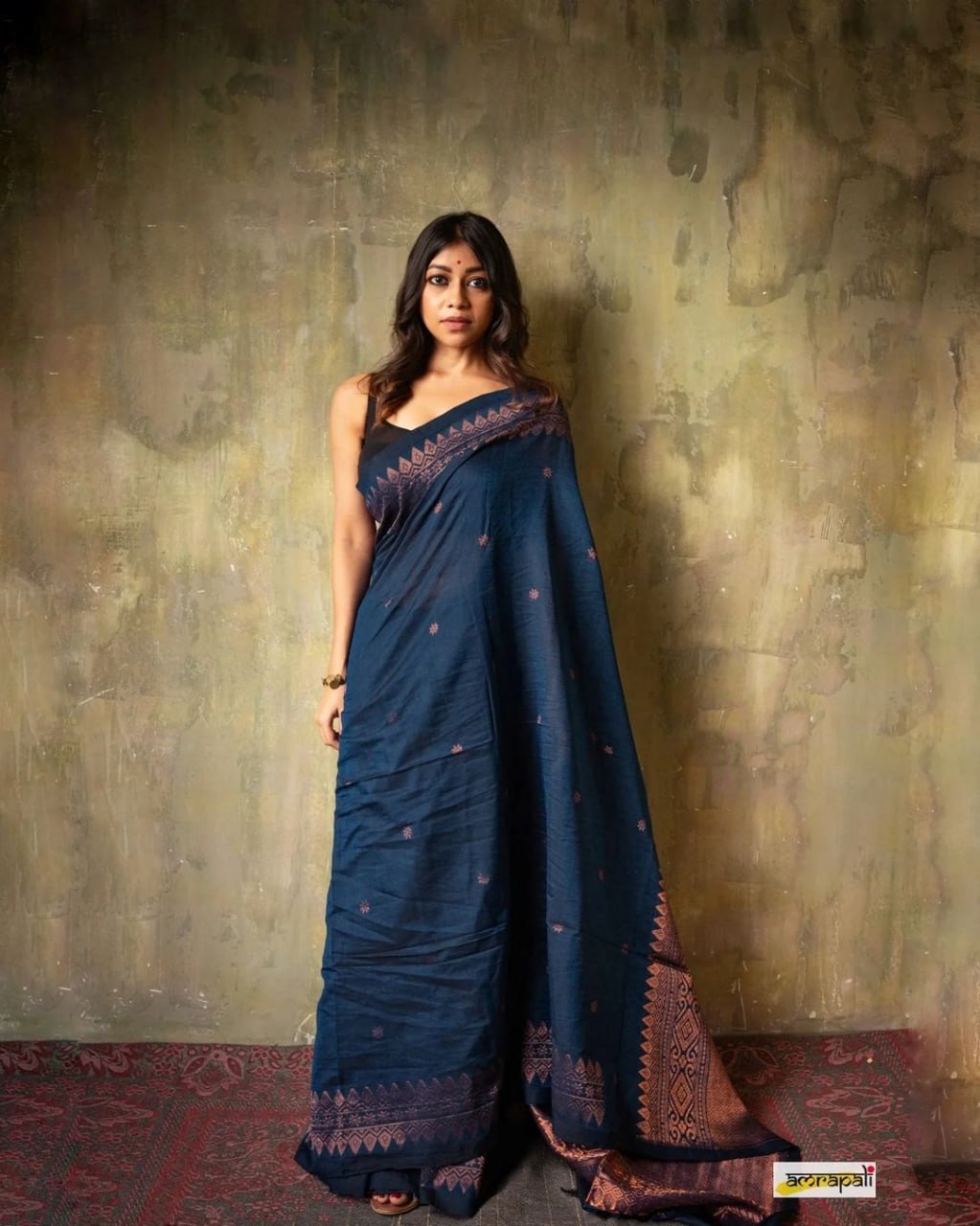 Felicitous Navy Blue Soft Silk Saree With Pretty Blouse Piece