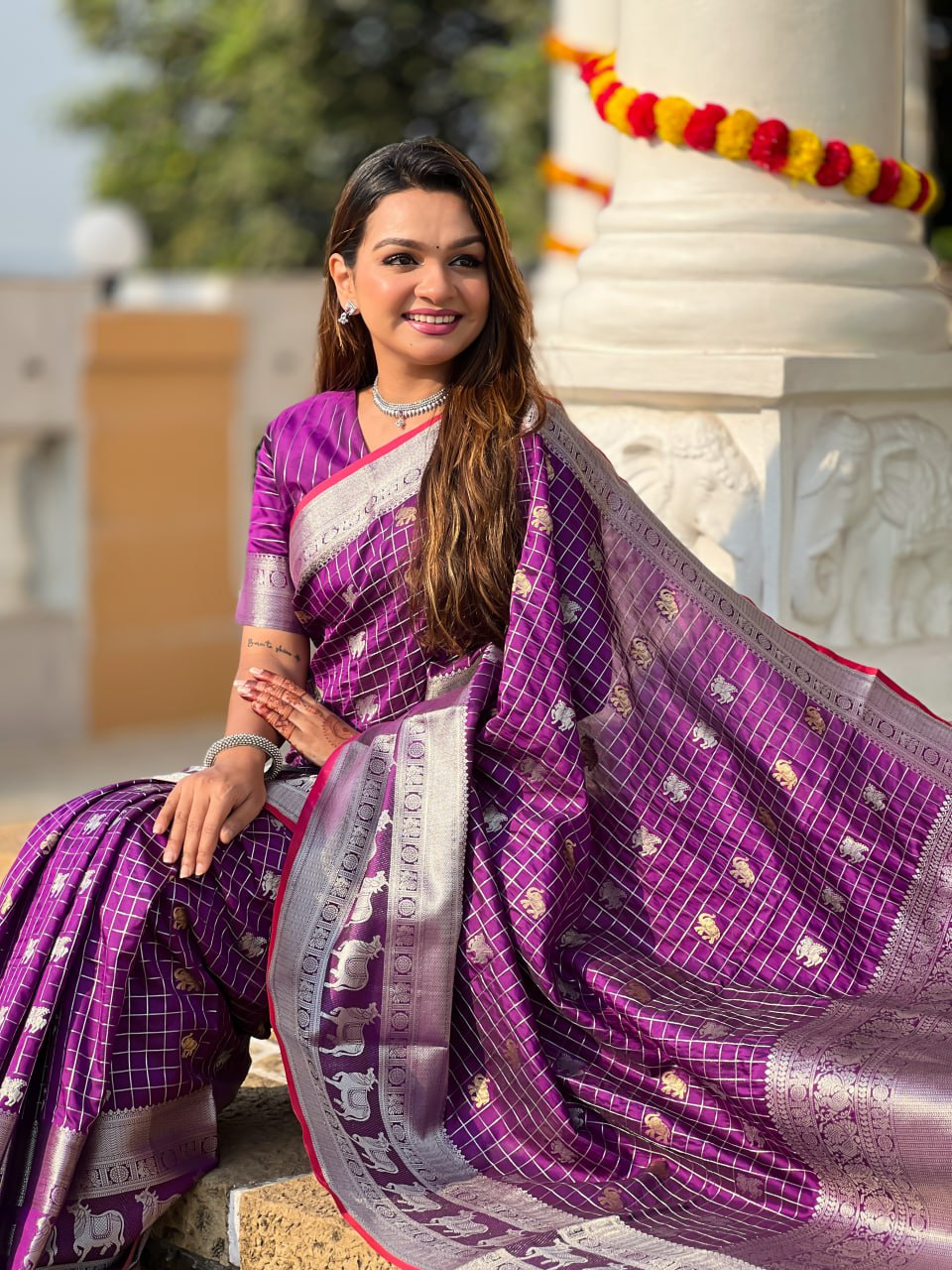 Snappy Purple Pure Kanjivaram Silk Saree with Artistic Blouse Piece