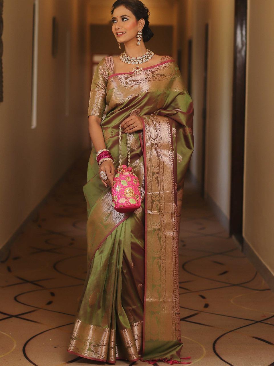 Phenomenal Green Kanjivaram Silk Saree With Outstanding Blouse Piece
