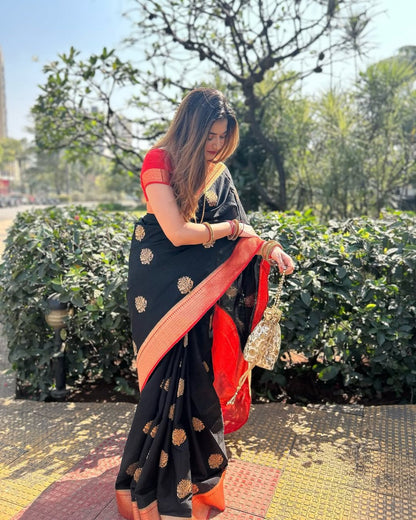Flamboyant Black Cotton Silk Saree With Staring Blouse Piece