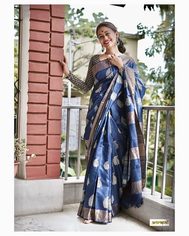 Beautiful Navy Blue Soft Silk Saree With Hypnotic Blouse Piece
